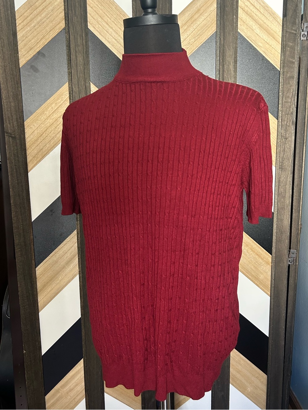 Men's Short-Sleeve Mockneck - Burgundy